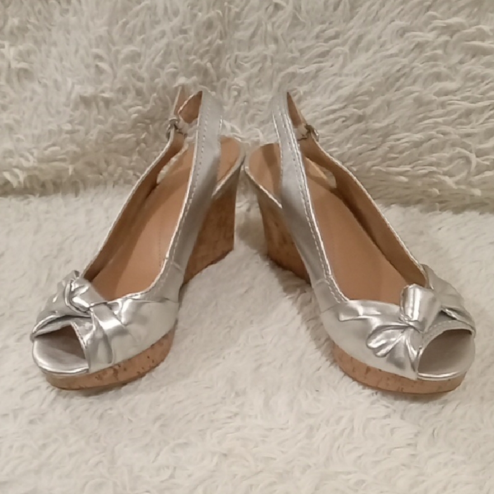 Apt. 9 Silver Peep-Toe Slingback Heels - Picture 3 of 7